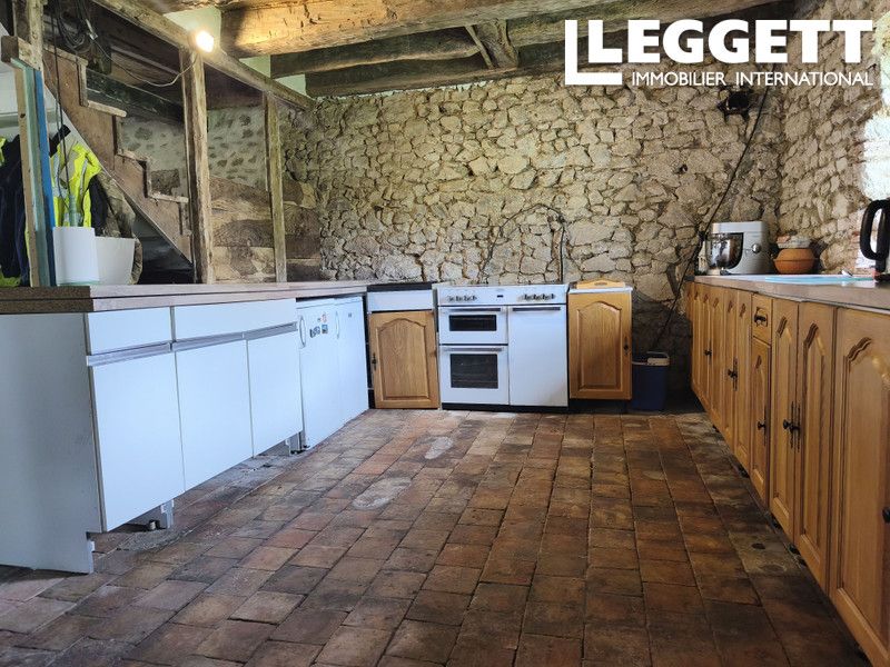 Property photo 3 of 10