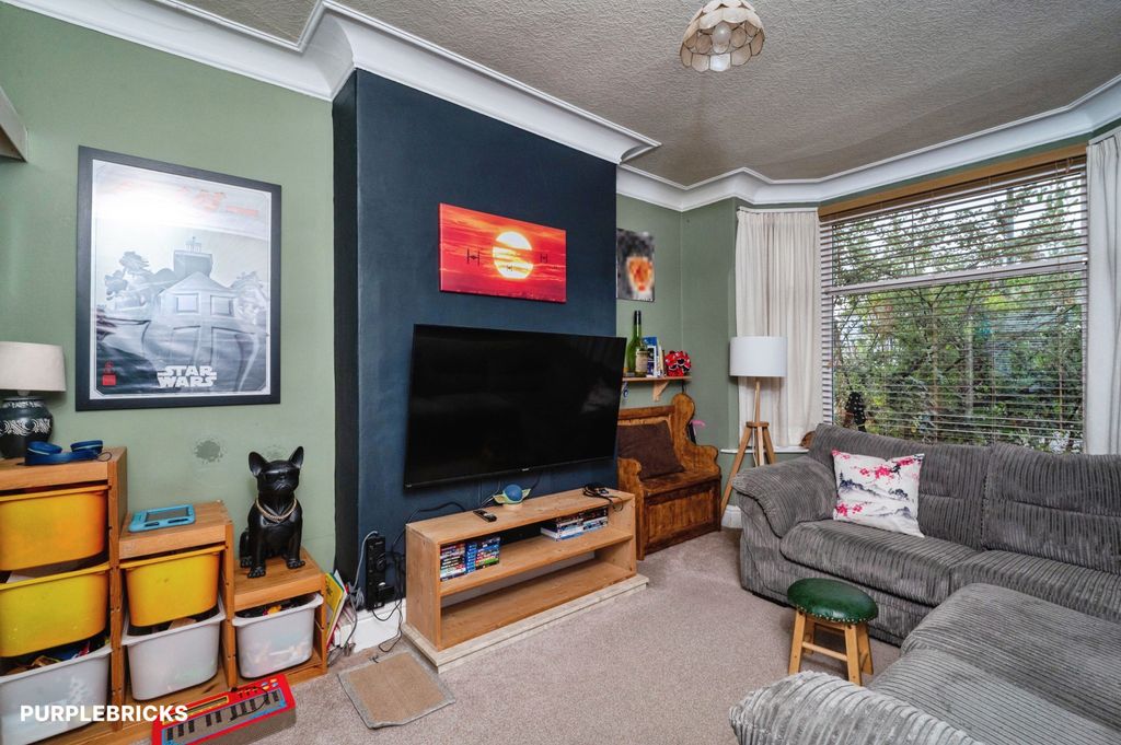 Property photo 3 of 26