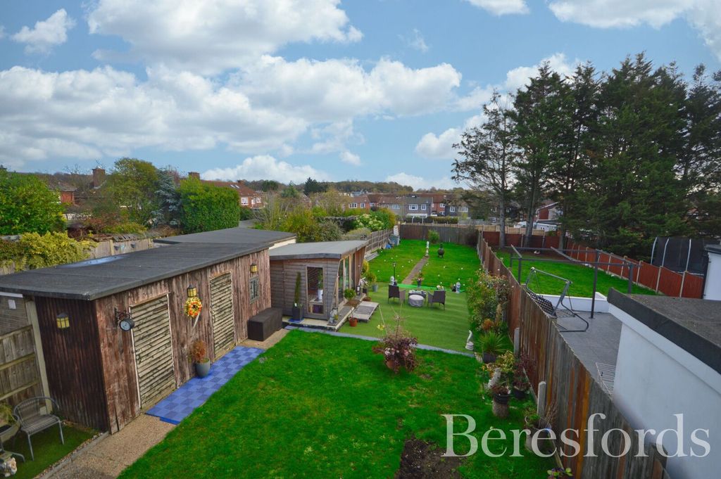 Property photo 2 of 19 Picture No. 79