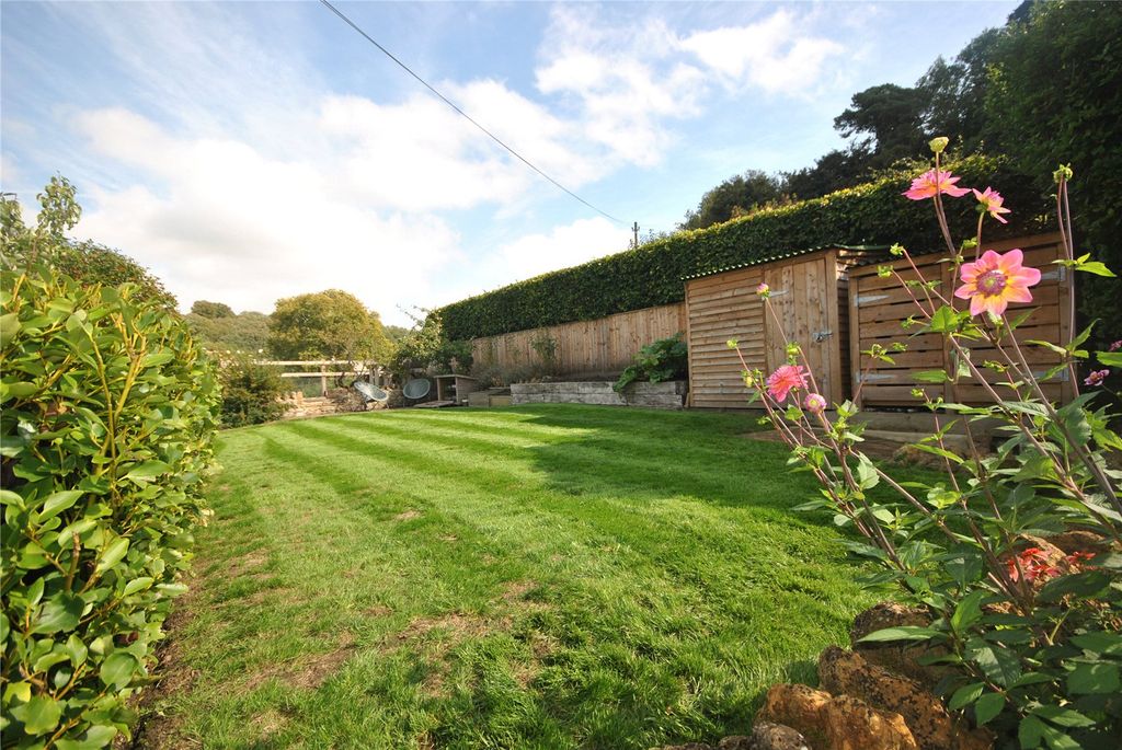 Property photo 2 of 14 Picture No. 21