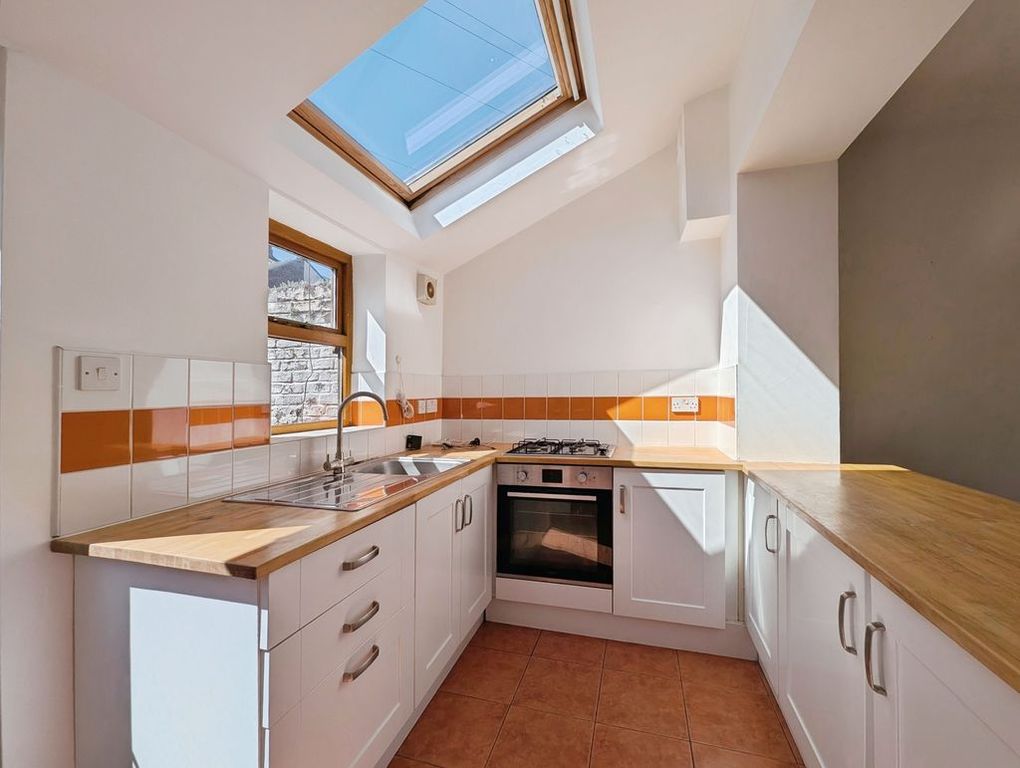 Property photo 3 of 13 Photo 7