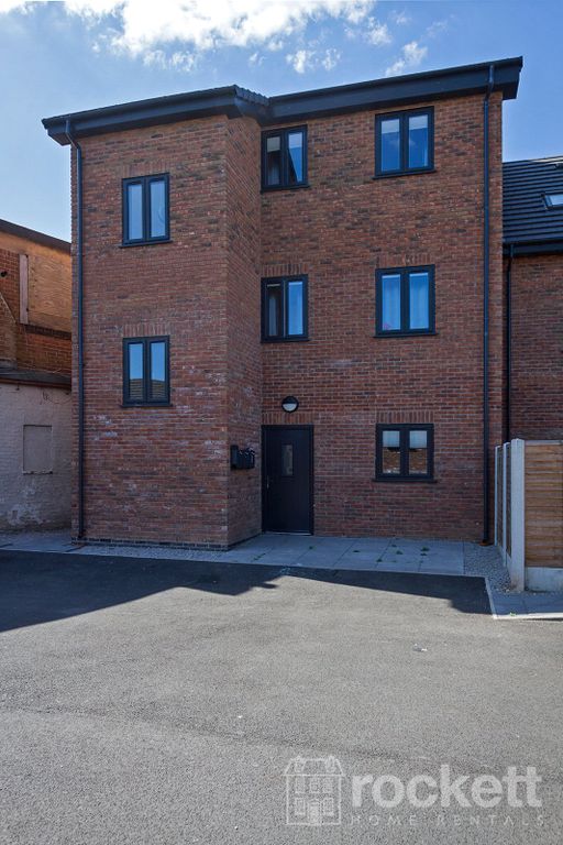 Property photo 3 of 21 Picture No. 02