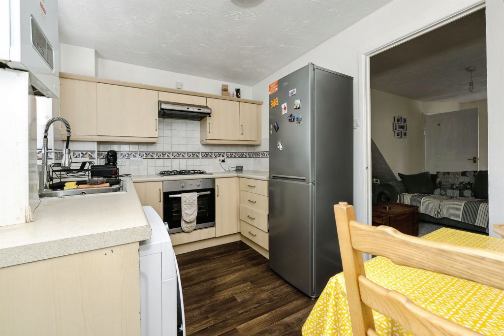 Property photo 3 of 12