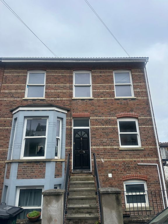 Property photo 1 of 8 Well-Maintained Brick-Front Terraced House With A ...