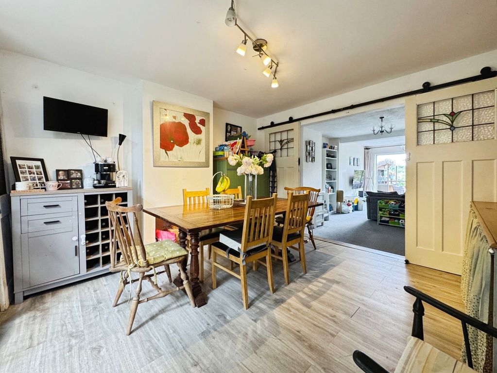 Property photo 3 of 15 Pbox-Img.Jpg