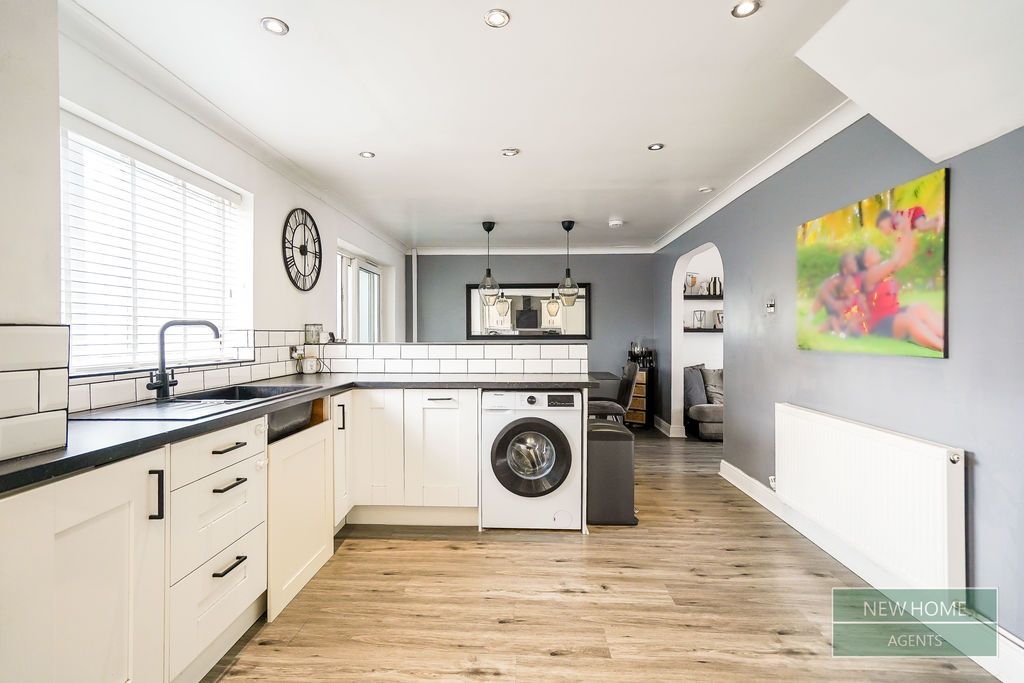 Property photo 3 of 27 Photo 21