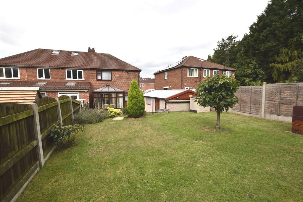 Property photo 1 of 20 Picture No. 05