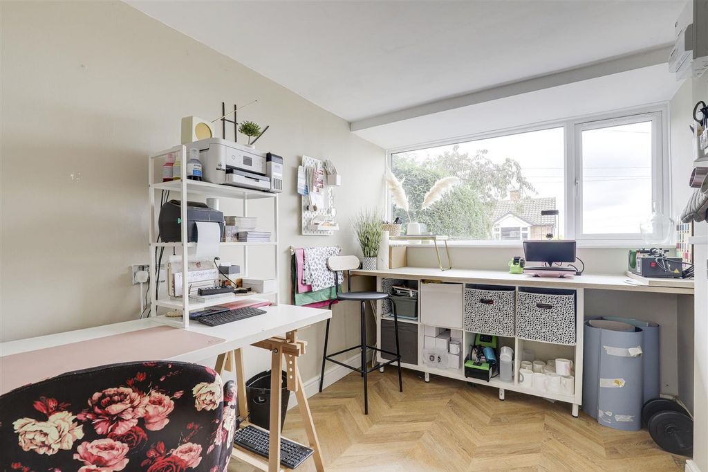 Property photo 3 of 24