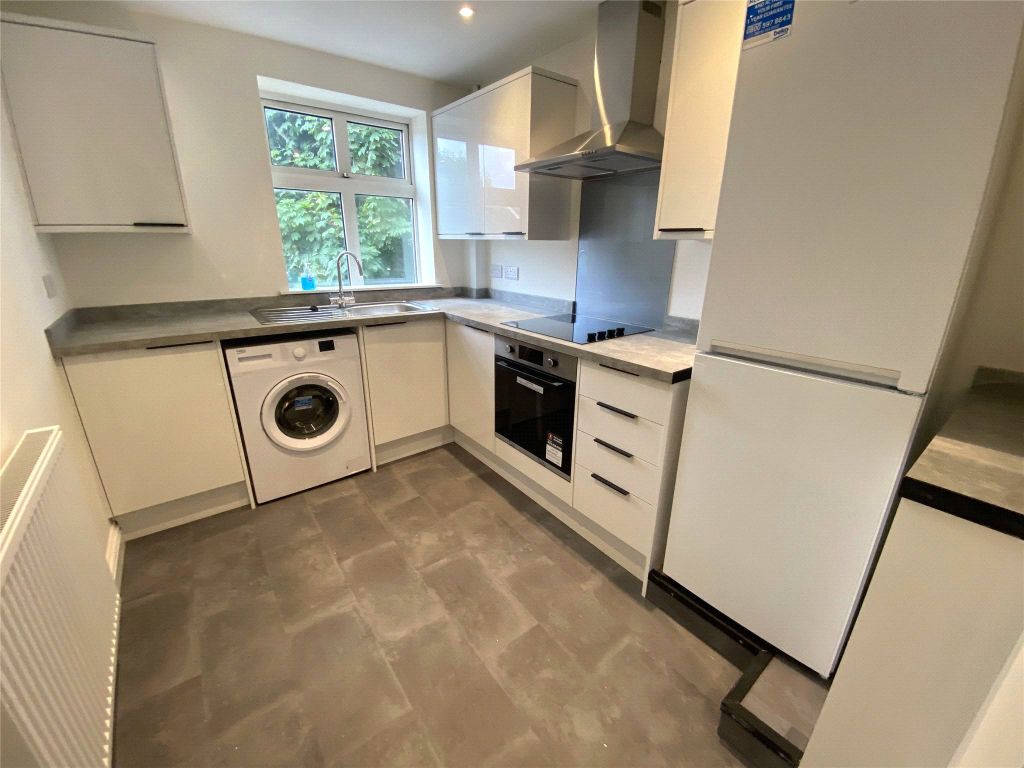 Property photo 3 of 5 Kitchen