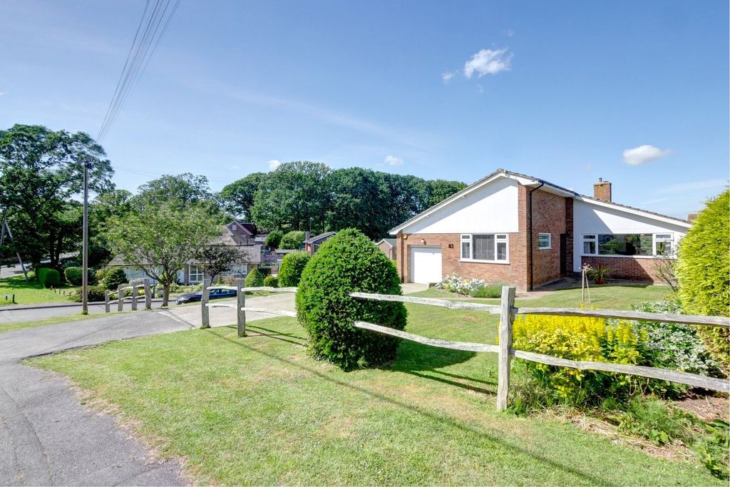 Property photo 1 of 40