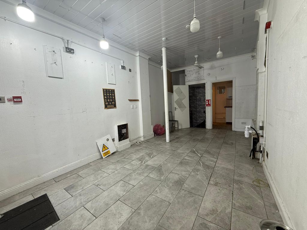 Property photo 2 of 3