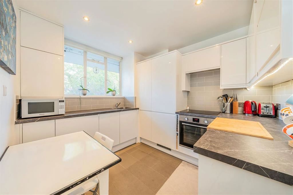 Property photo 2 of 3