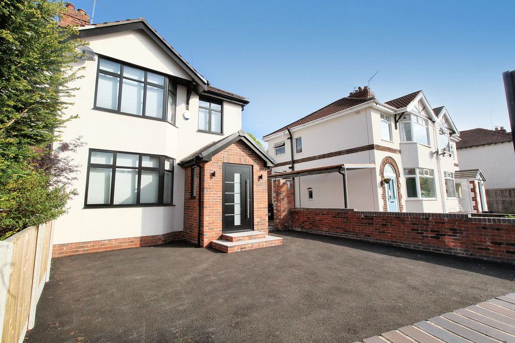 Property photo 1 of 30