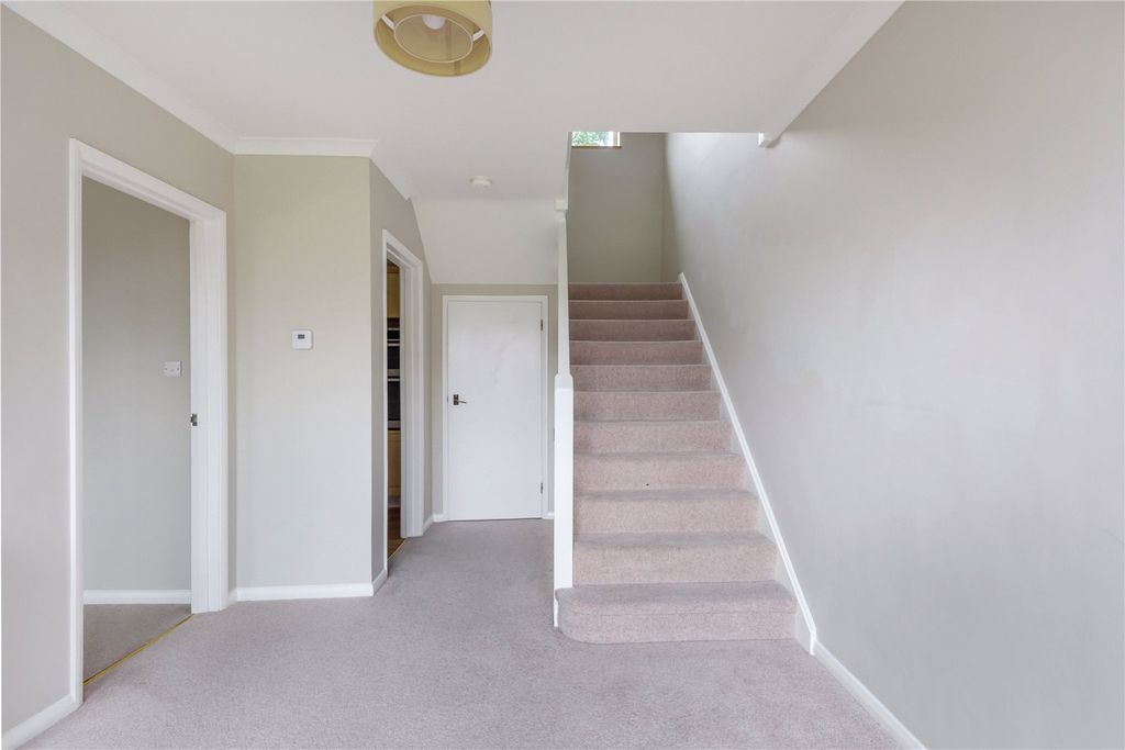 Property photo 2 of 10 Picture No. 11