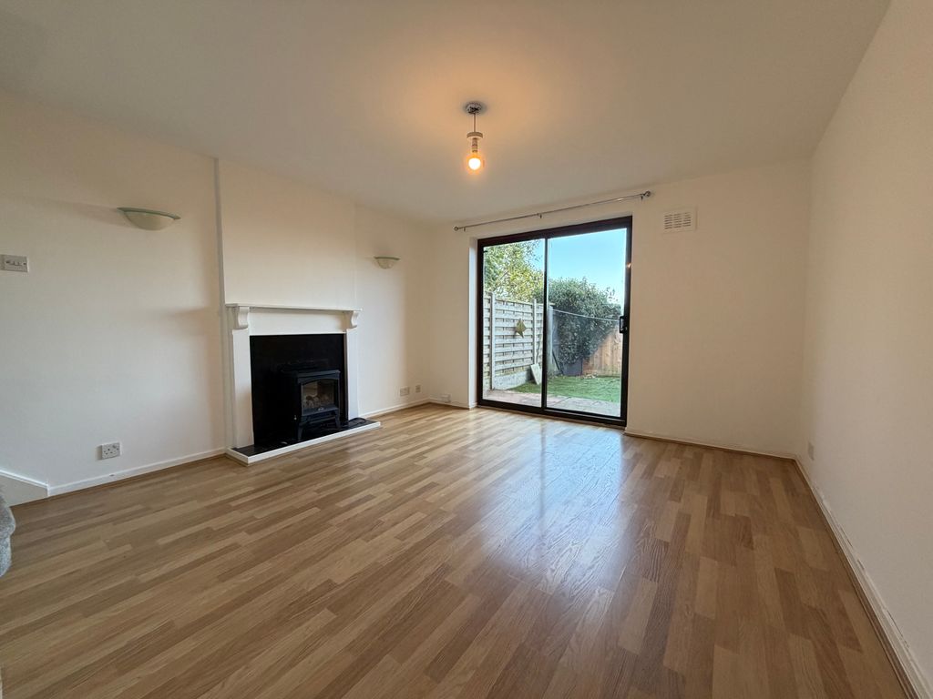 Property photo 3 of 10 Image