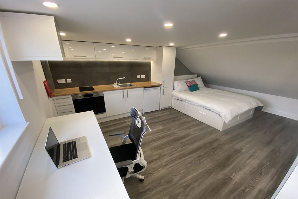 Property photo 1 of 24 (Main)