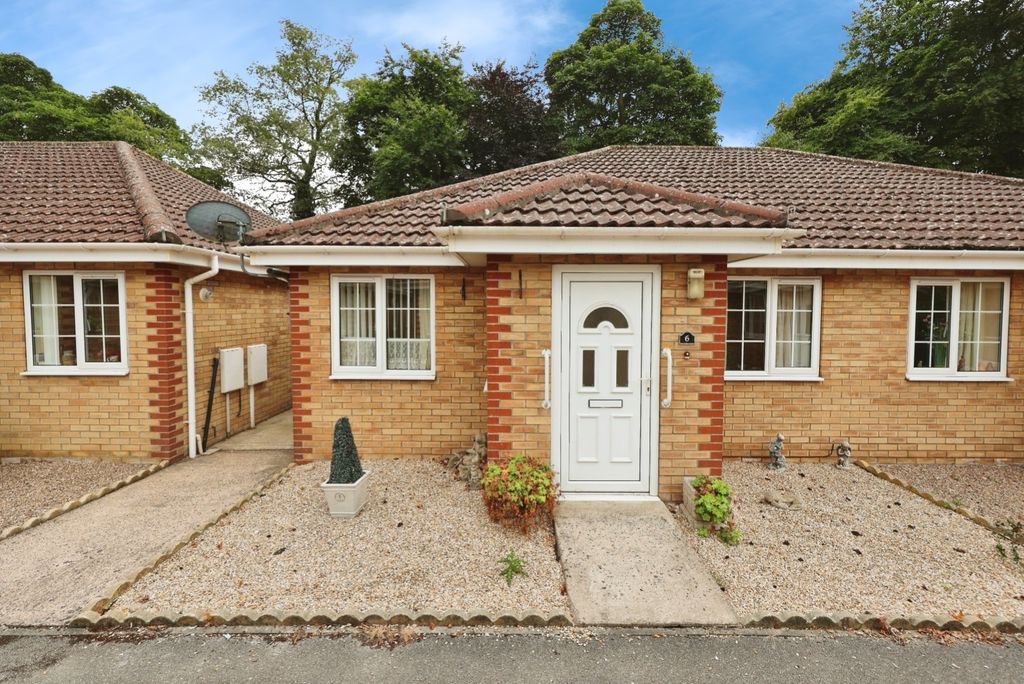 Property photo 1 of 16 4295960