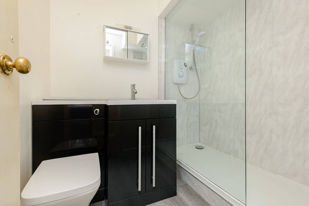 Additional image 11 of 2 bed flat for sale1/35 Bothwell House, Bothwell Street, Edinburgh EH7