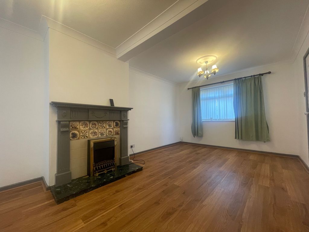 Property photo 3 of 9 Image