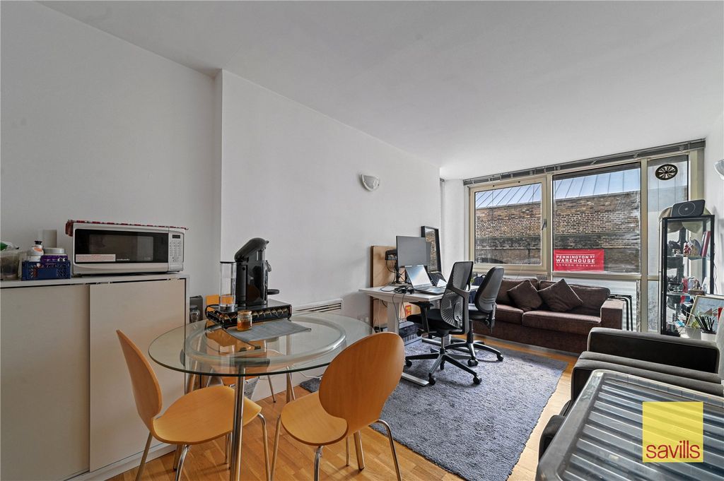 Property photo 1 of 9 Reception