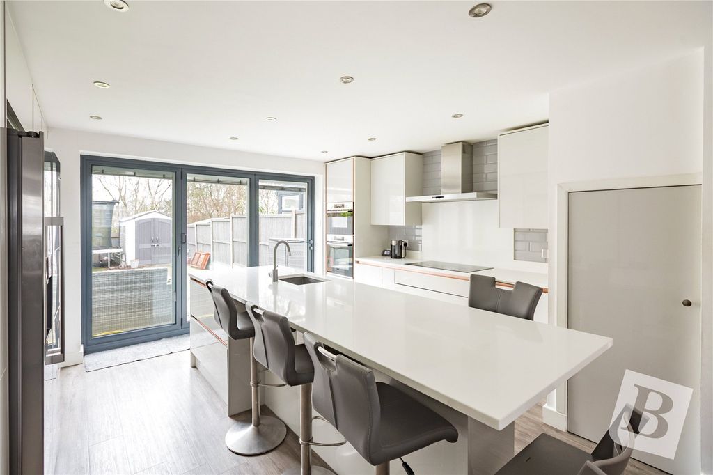 Property photo 3 of 16 Lounge/Kitchen/Diner