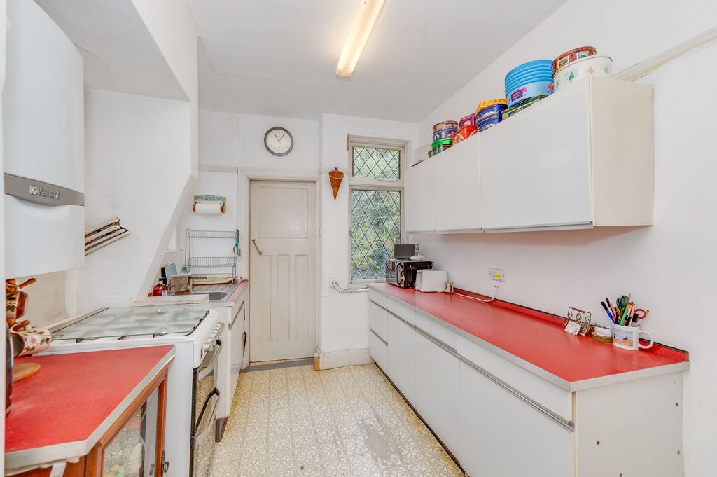 Property photo 3 of 22