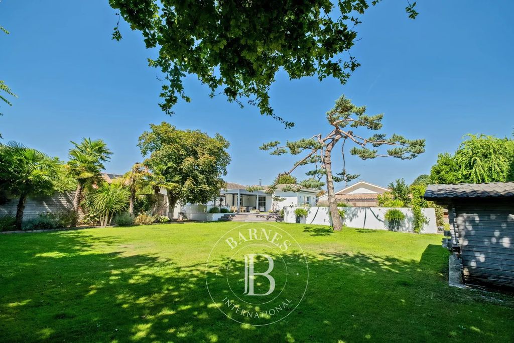 Property photo 3 of 21