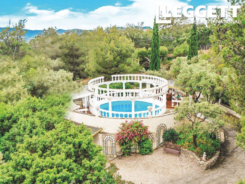 Property photo 2 of 10