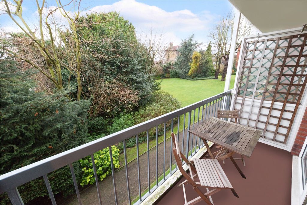 Property photo 2 of 12