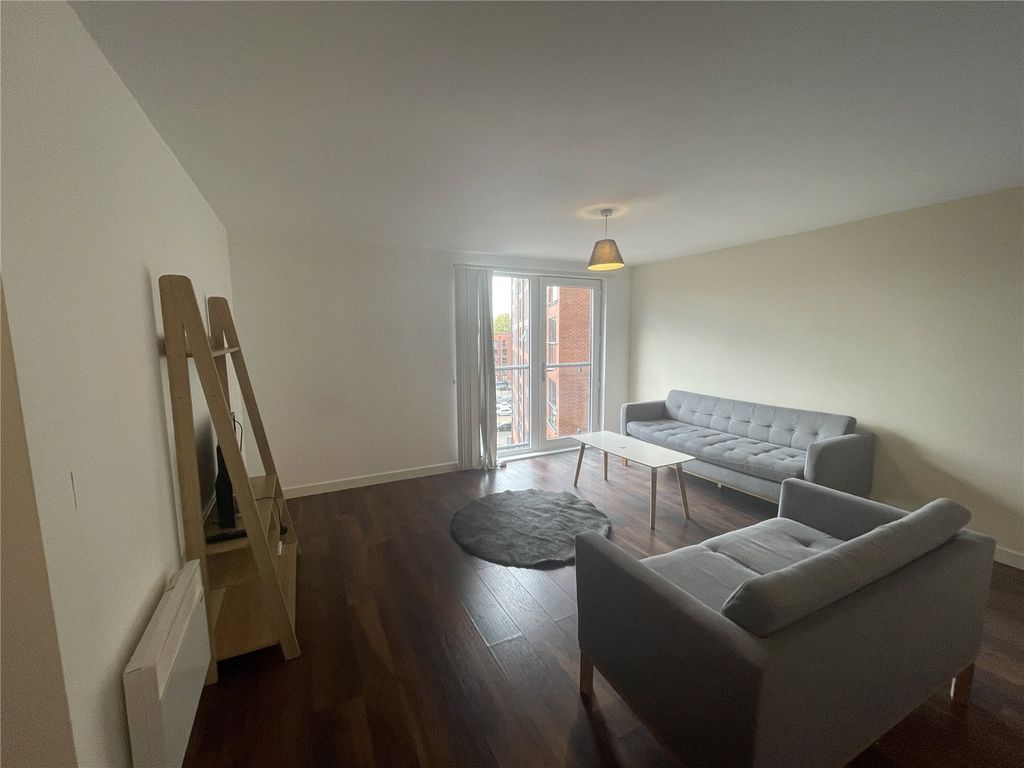 Property photo 3 of 18 3