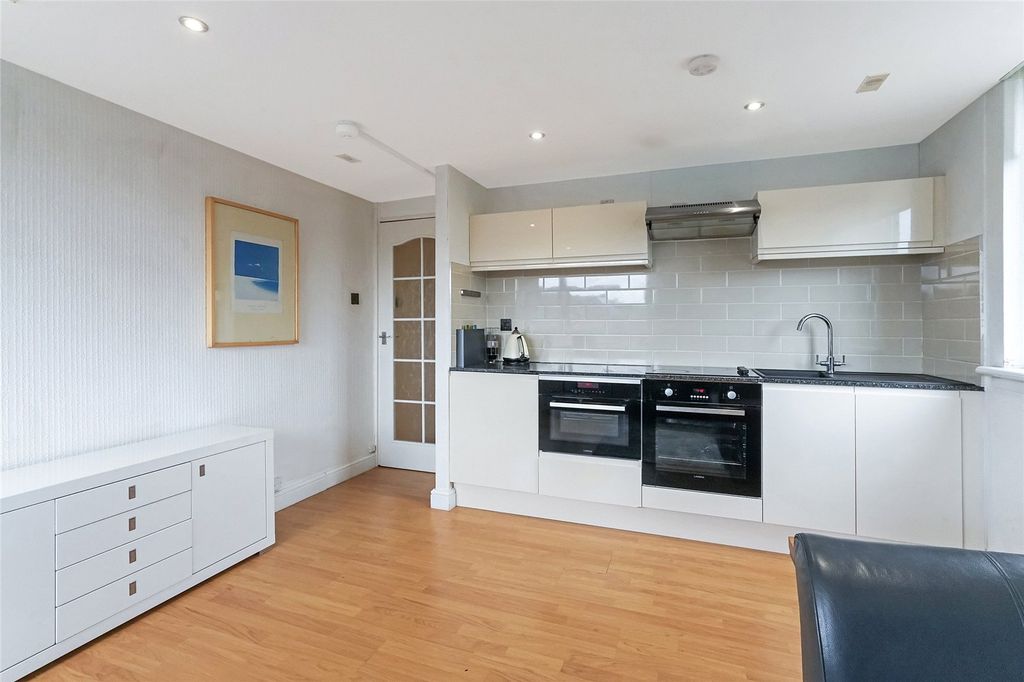 Property photo 3 of 15 Kitchen