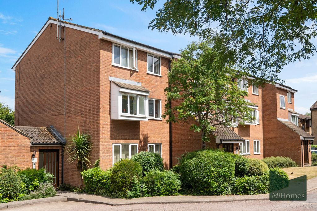 Property photo 1 of 12