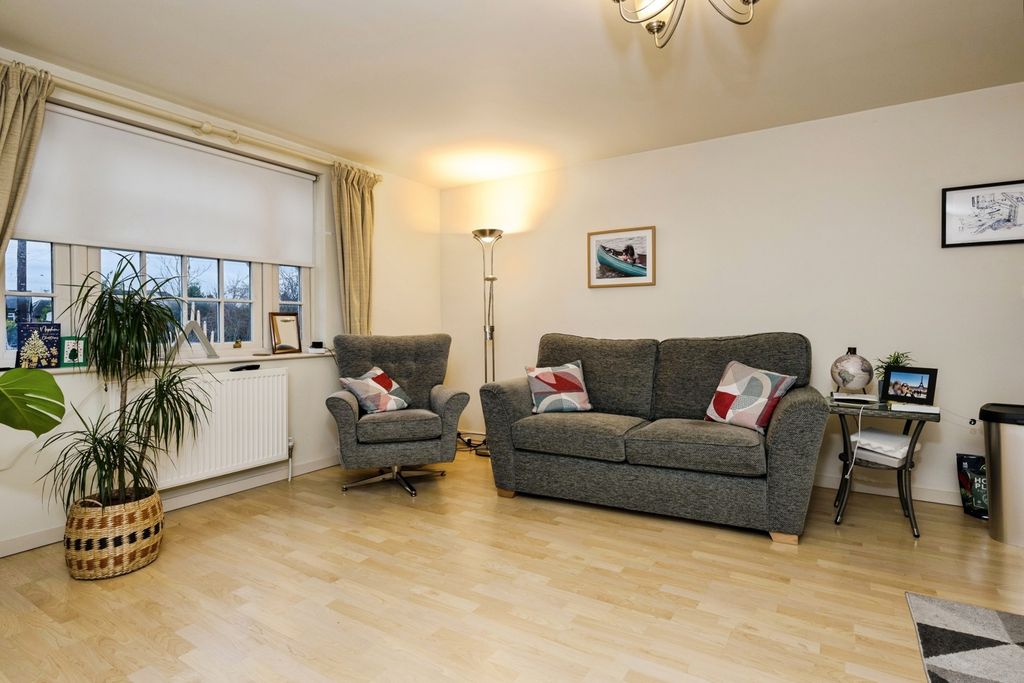 Property photo 3 of 14 Pbox-Img.Jpg