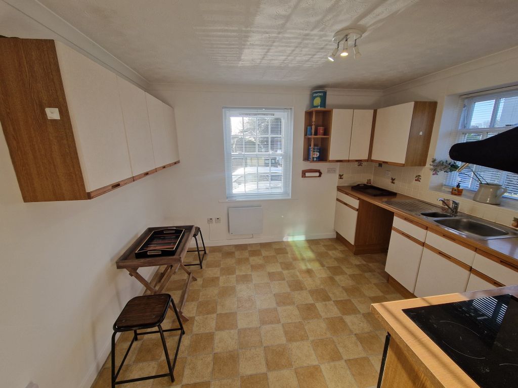 Property photo 2 of 8