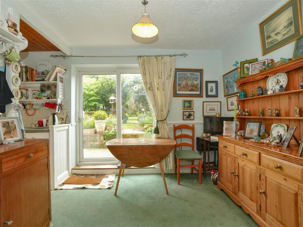 Property photo 3 of 17 Dining Room