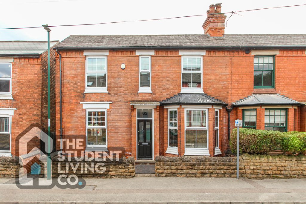 Property photo 1 of 33