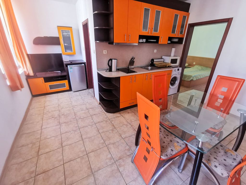 Property photo 3 of 31