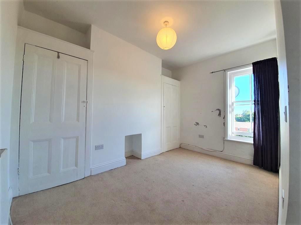 Property photo 3 of 6 Bedroom 1