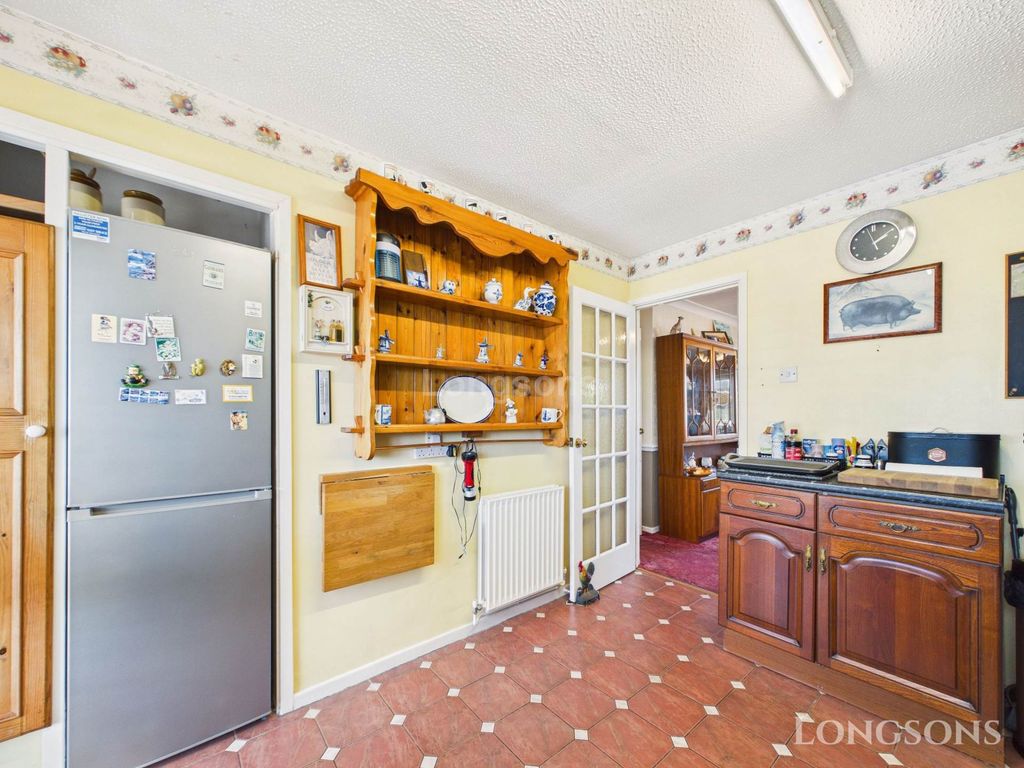 Property photo 3 of 15