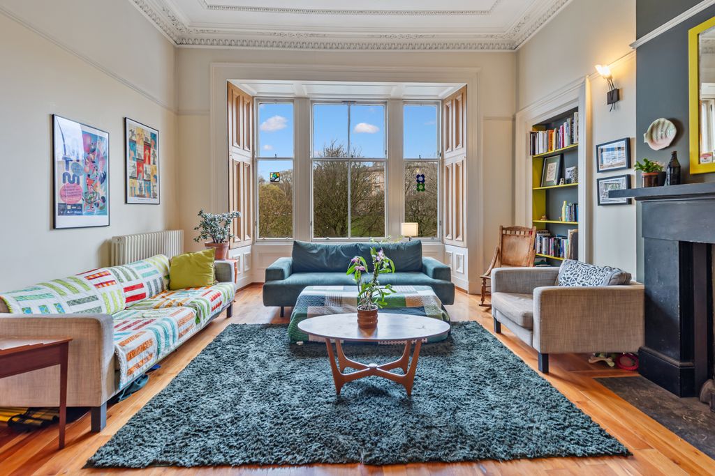 Property photo 3 of 32