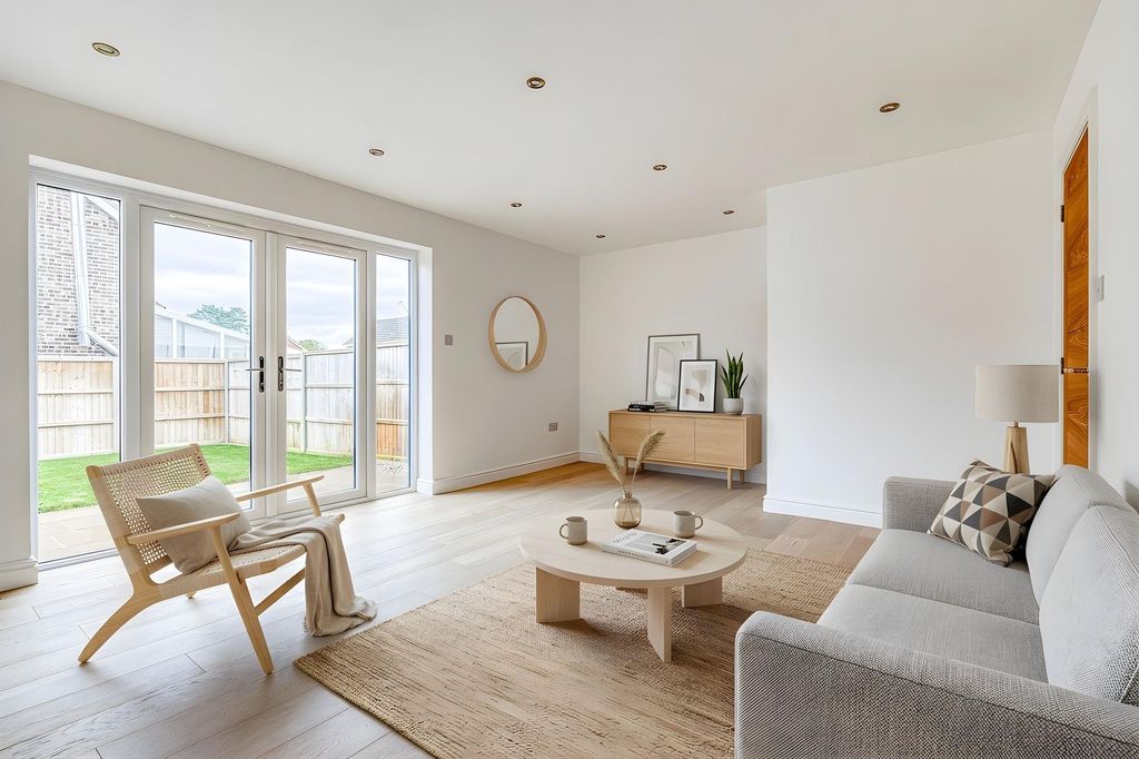 Property photo 2 of 20