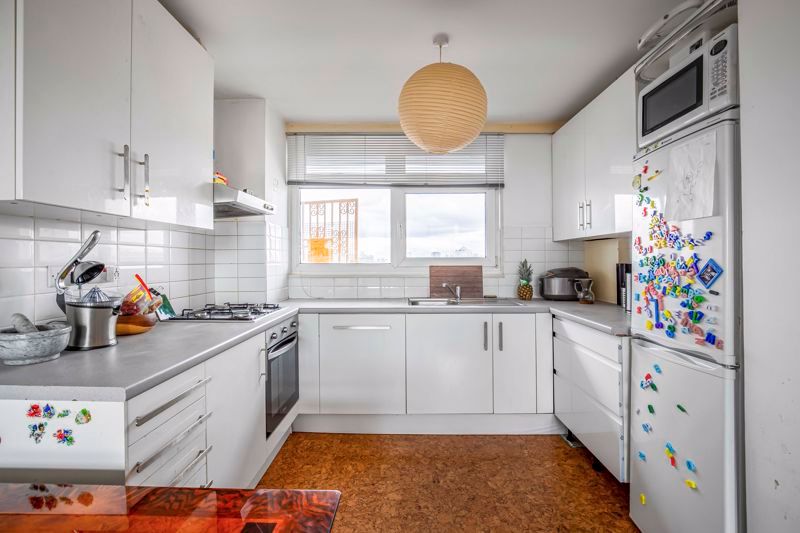 Property photo 3 of 27 Photo 16