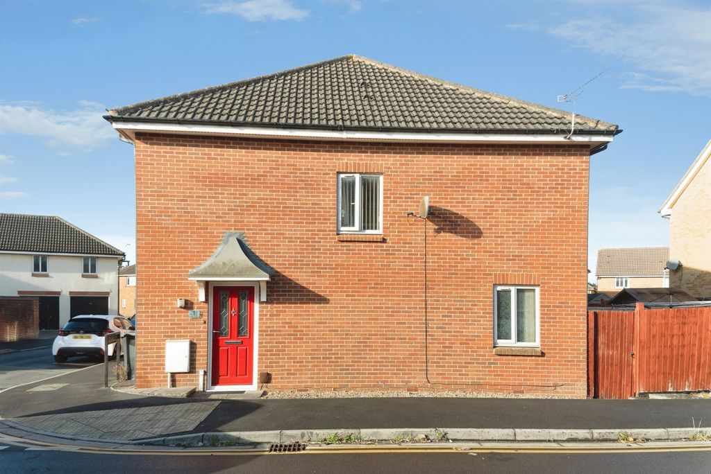 Property photo 1 of 12