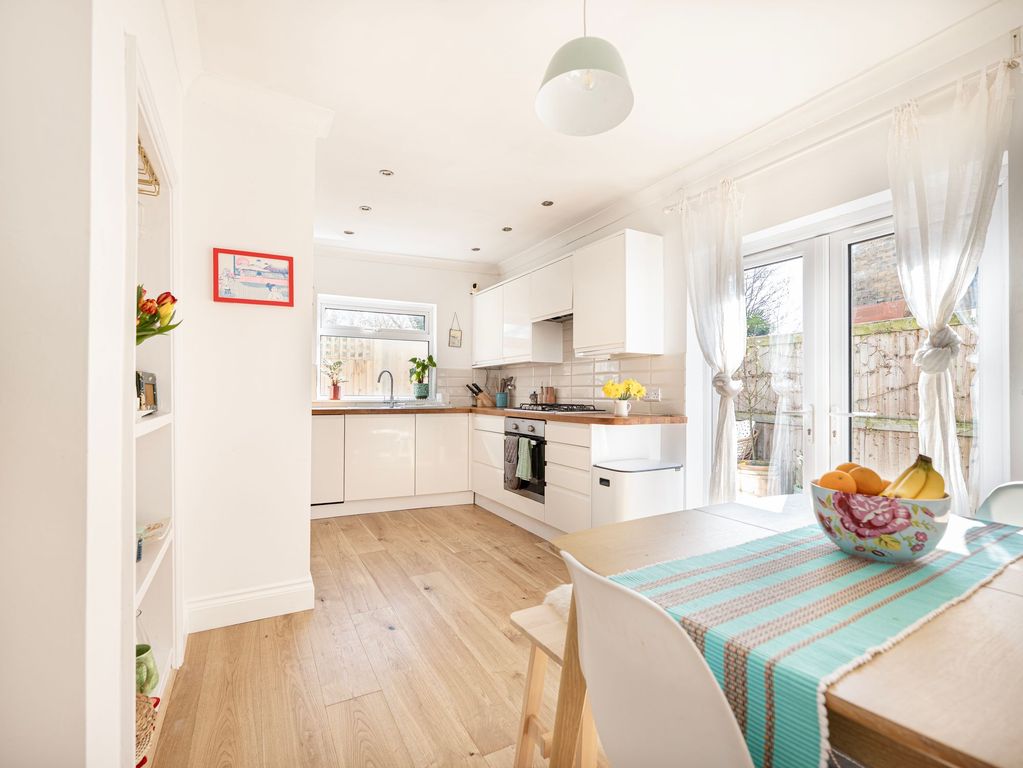 Property photo 1 of 12 Kitchen