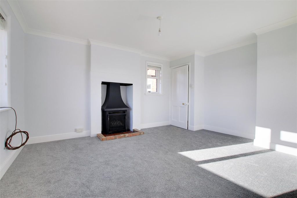 Property photo 2 of 16 Img_6349-Img_6351.Jpg