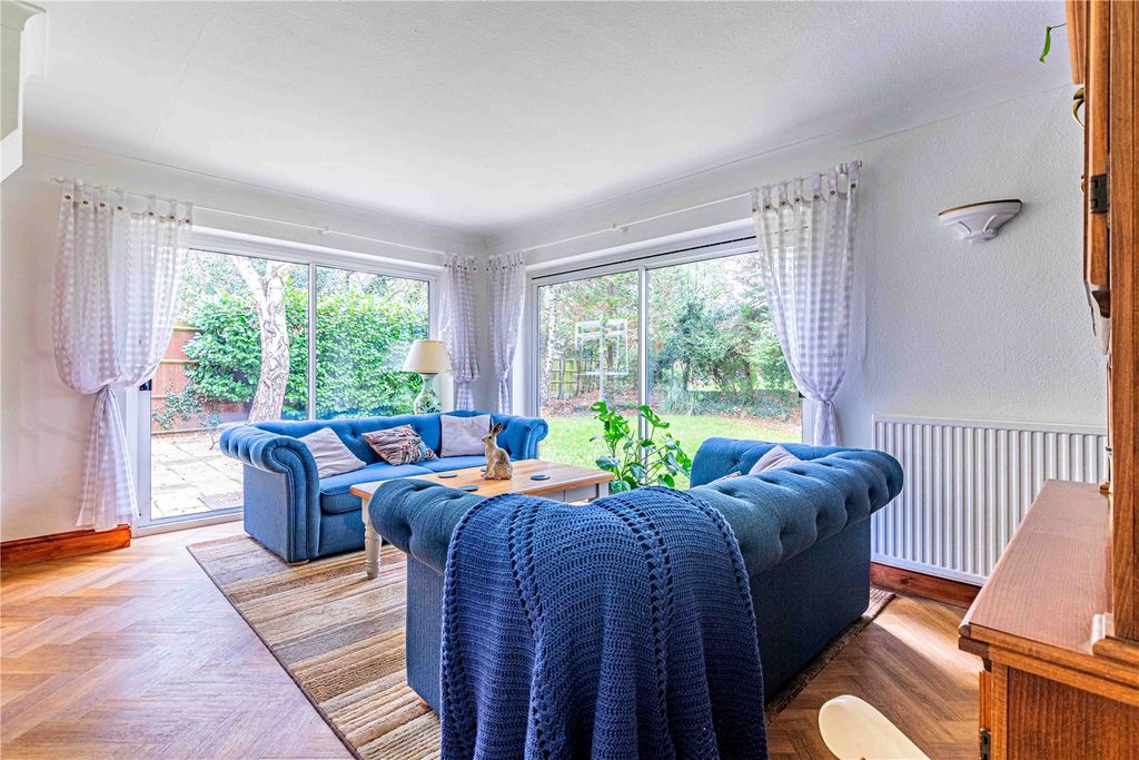 Property photo 3 of 18 Picture No. 02