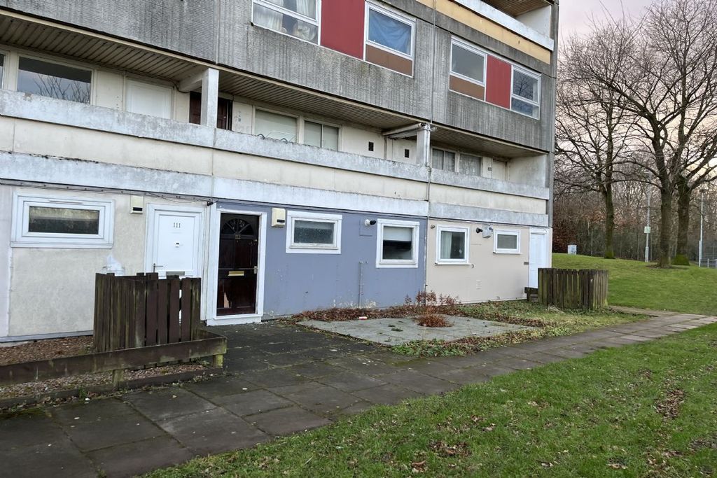 Property photo 1 of 8