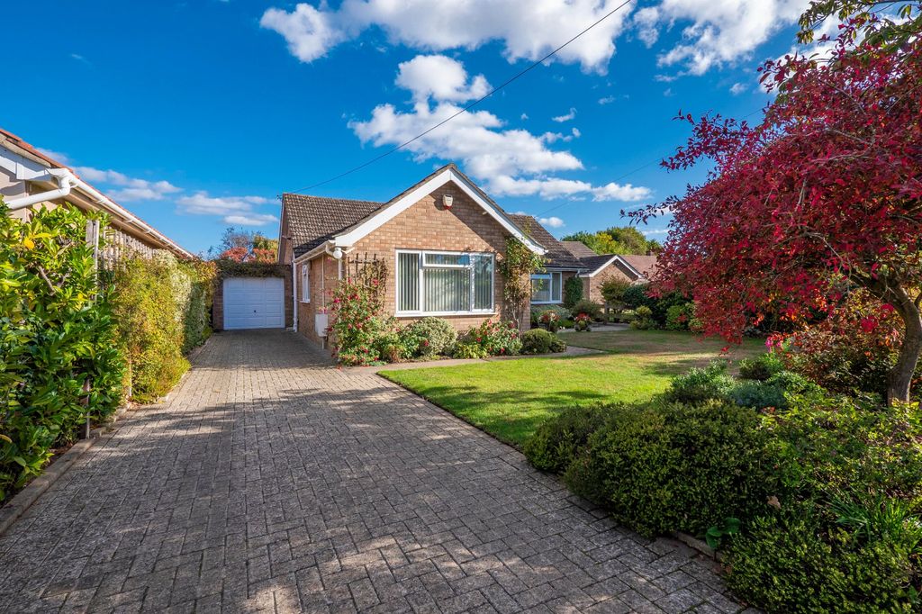 Property photo 1 of 18