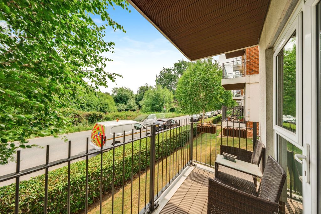 Property photo 2 of 16 Balcony