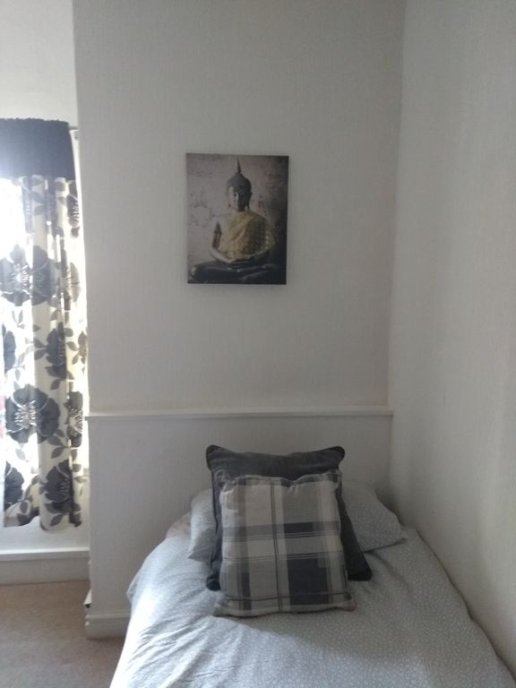 Property photo 1 of 2